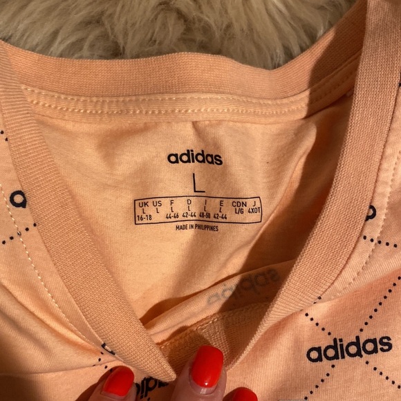 Adidas salmon colored crop tee - Picture 2 of 5